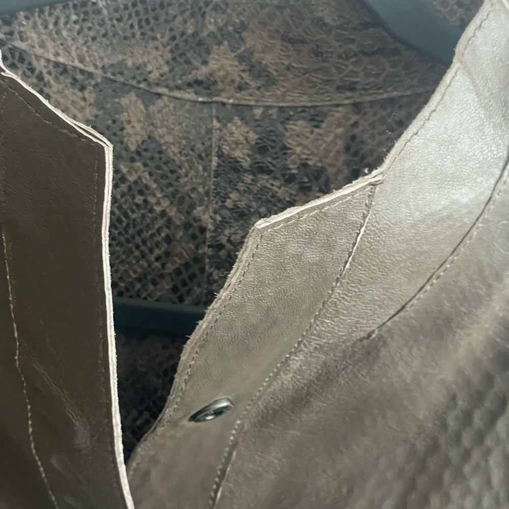 NWT Chico’s Leather Reversible Sze 0 Snakeskin - Picture 10 of 10
